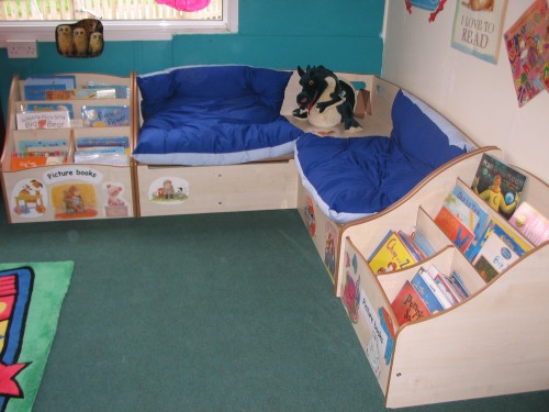 Shelves and furniture - Primary School Library Guidelines